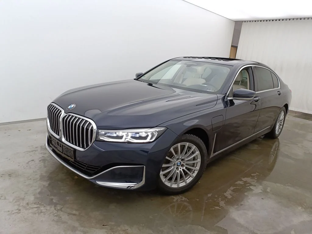 BMW 7 Series G11/G12 (2015 - 2022) image