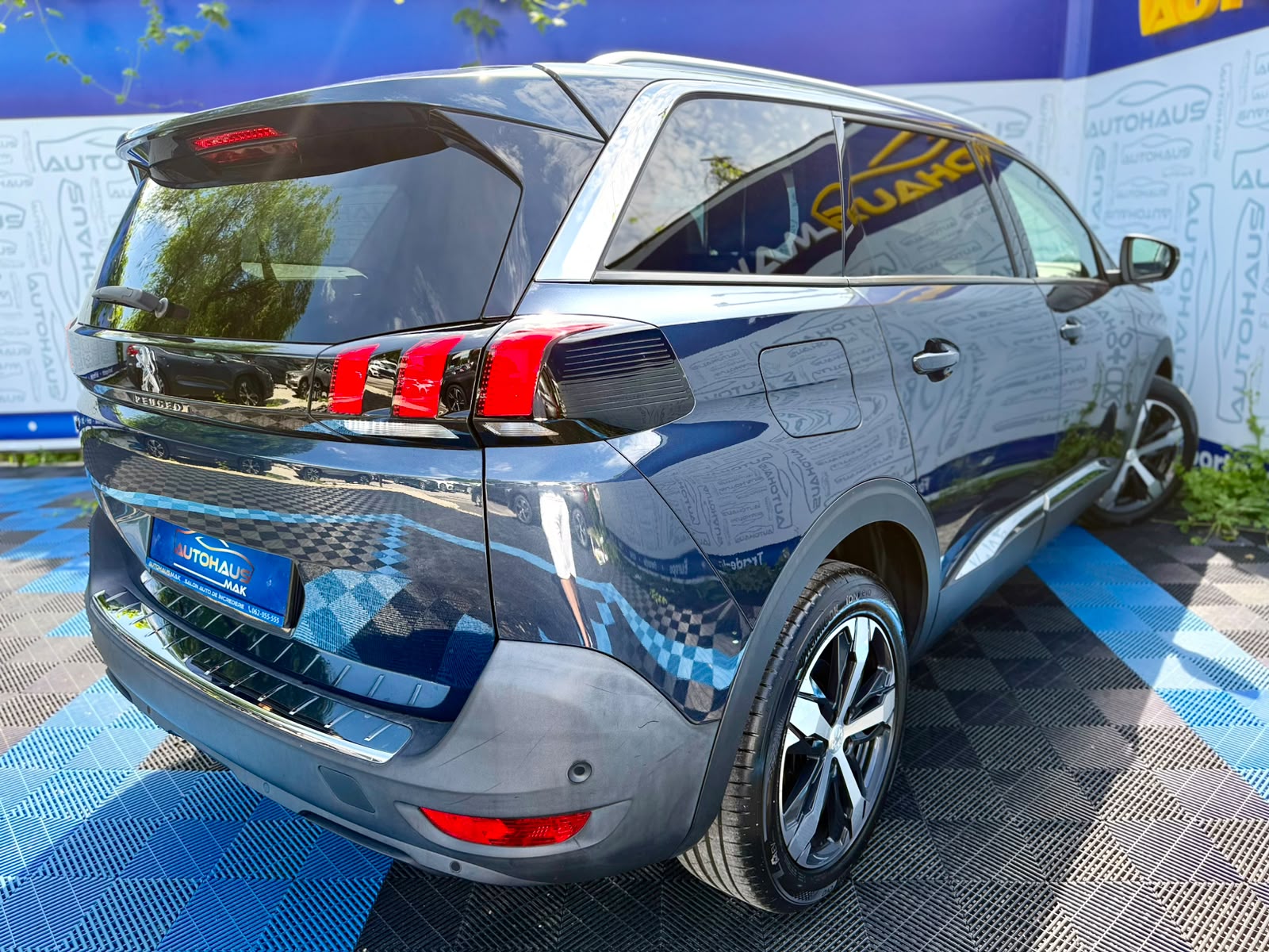 Peugeot 5008 II (2017 - ) image