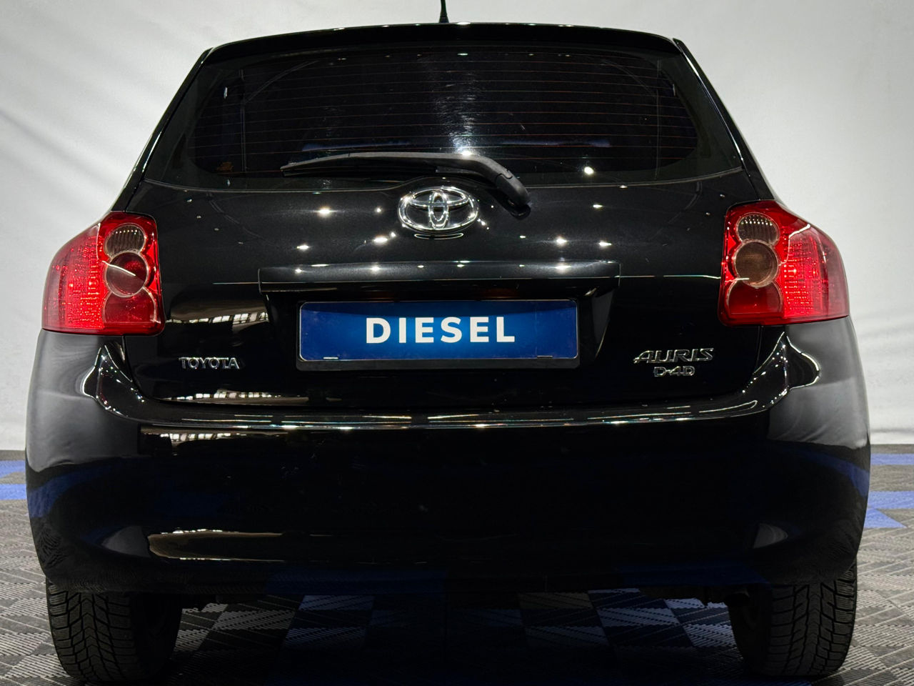 Toyota Auris 2006 - 2012 image