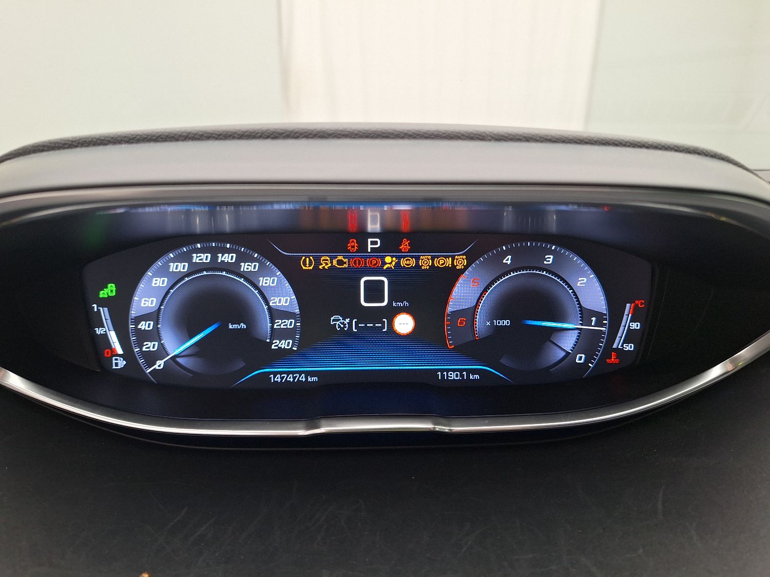 Peugeot 5008 II (2017 - ) image