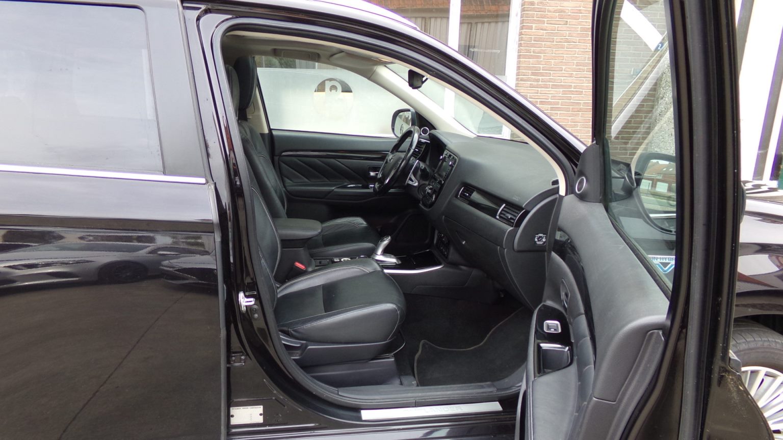 Mitsubishi Outlander III (2012 - 2021) image