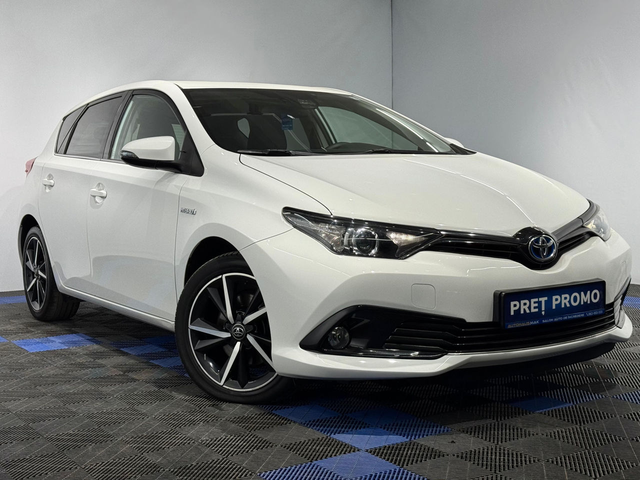 Toyota Auris 2012 - 2018 image