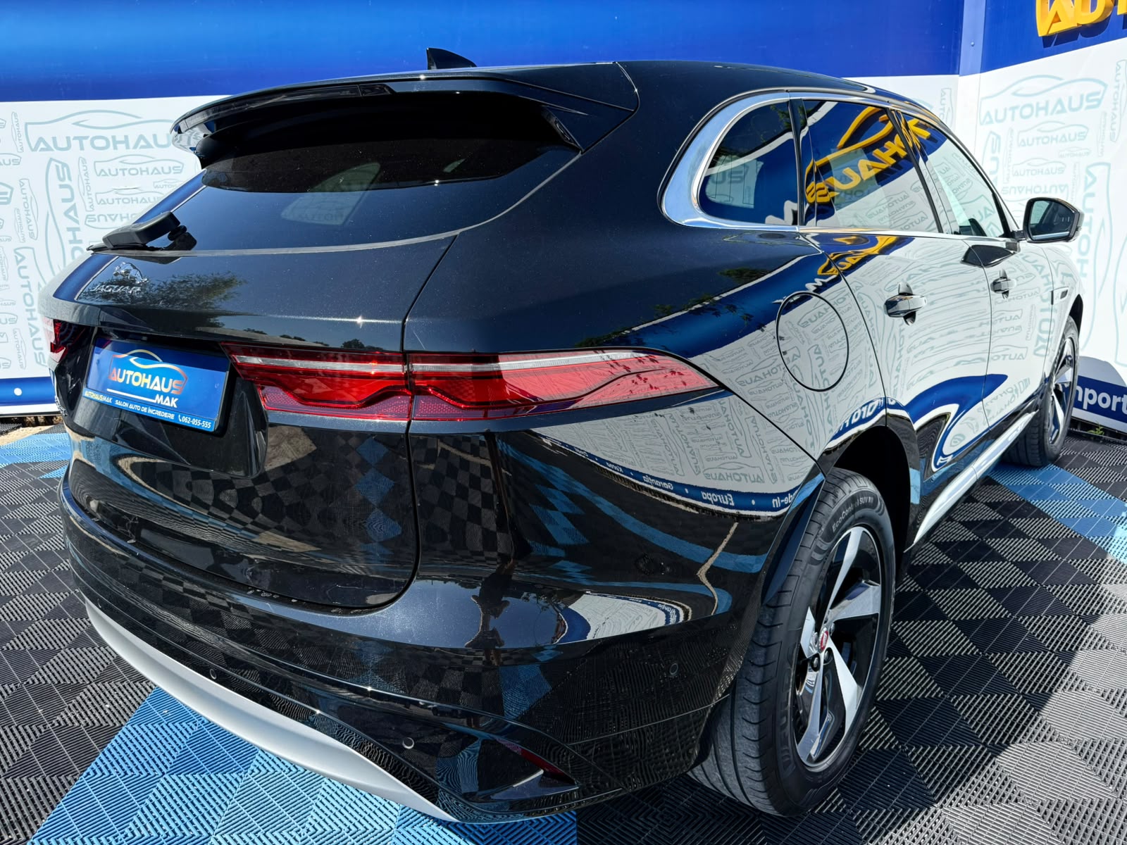 Jaguar F-PACE I (2015 - ) image