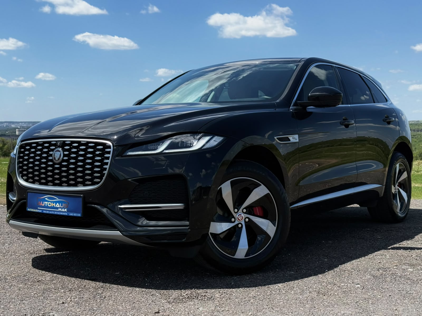 Jaguar F-PACE I (2015 - ) image