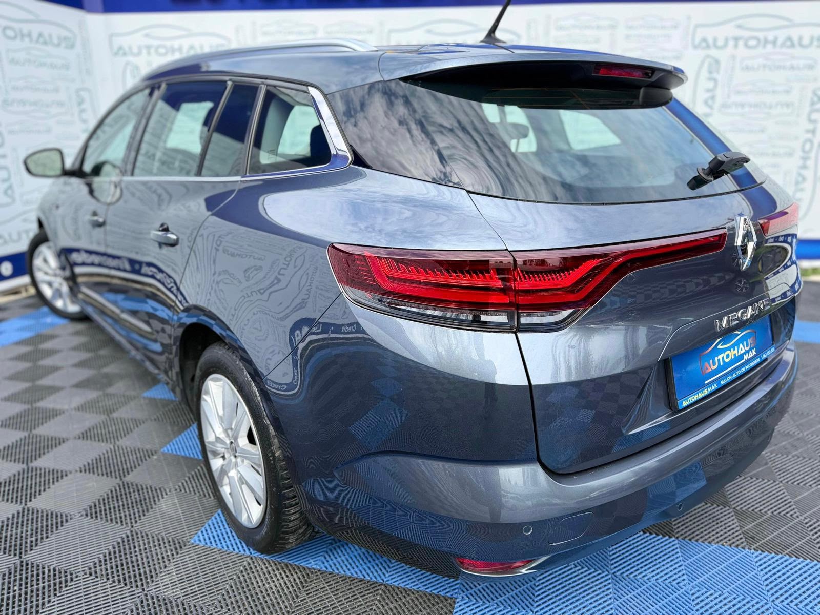 Renault Megane IV (2016 - ) image