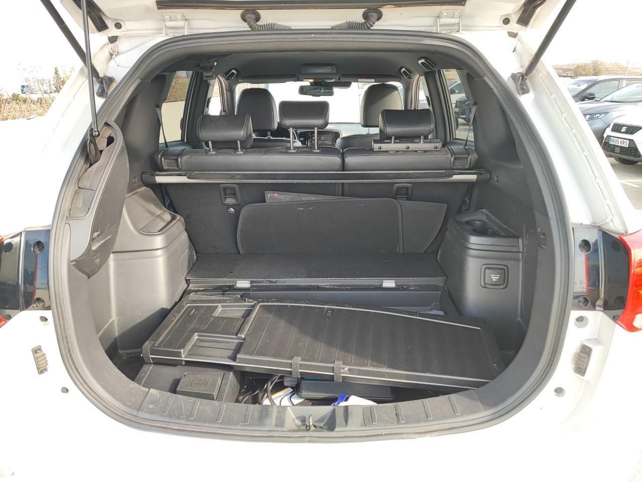 Mitsubishi Outlander I (2013 - 2018) image