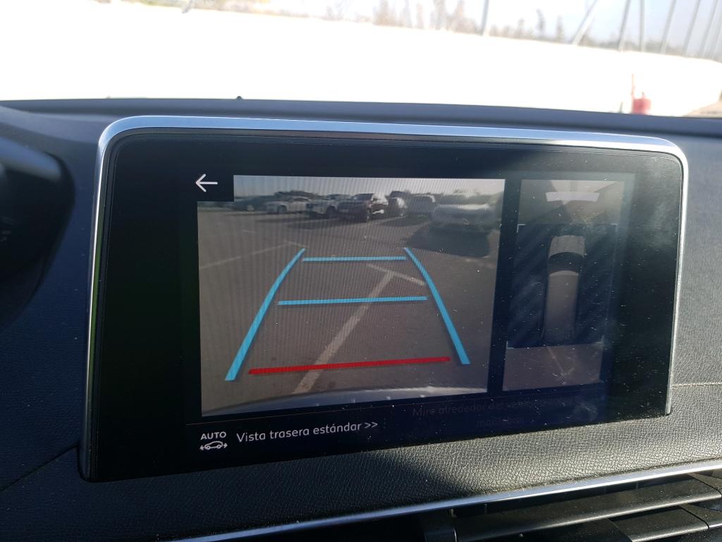 Peugeot 5008 II (2017 - ) image