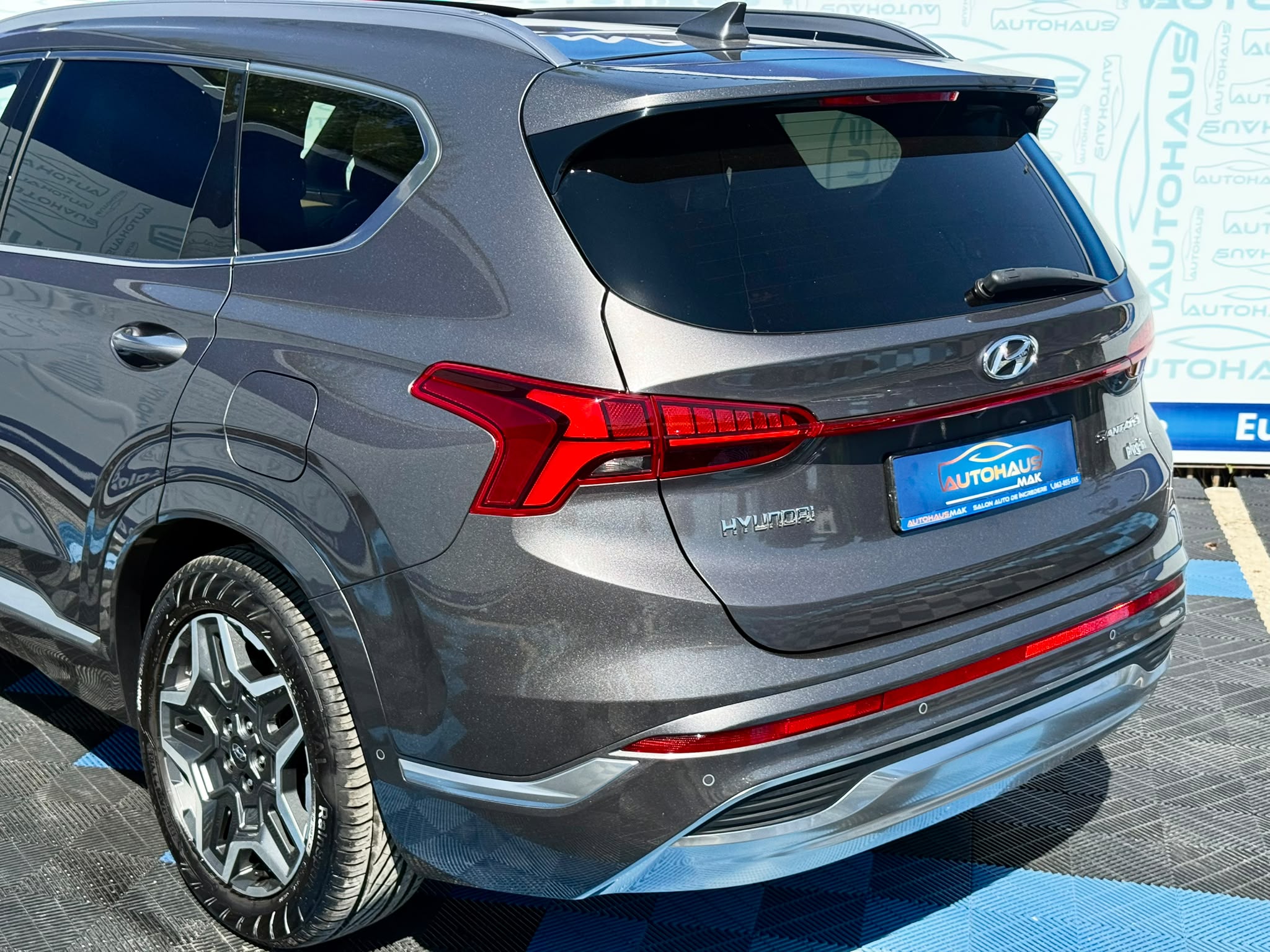 Hyundai Santa Fe IV (2018 - ) image