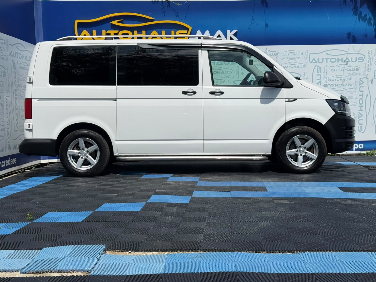 Volkswagen Transporter T6 (2015 - ) image