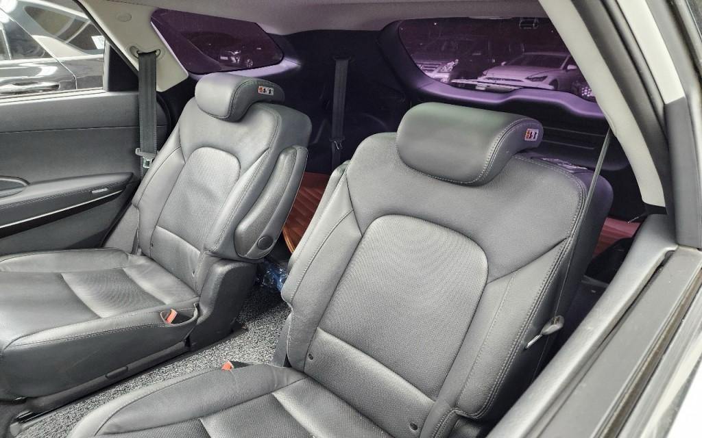 Hyundai Santa Fe III (2012 - 2018) image