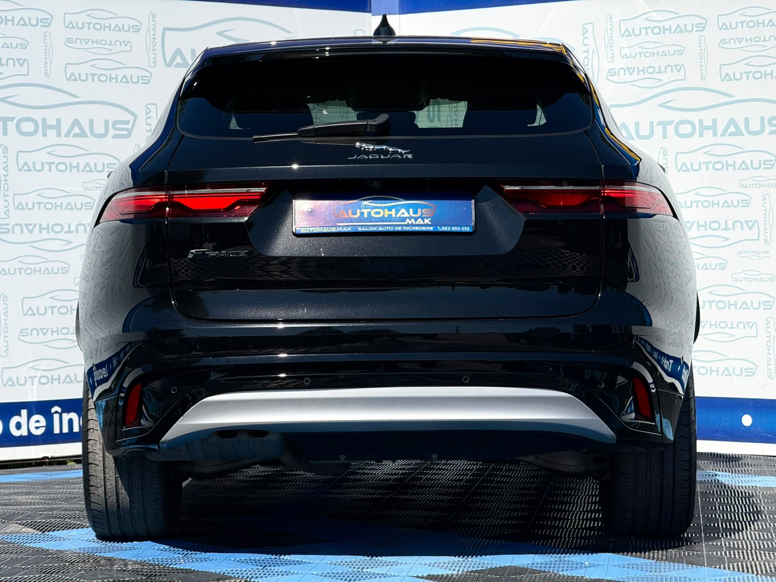 Jaguar F-PACE I (2015 - ) image