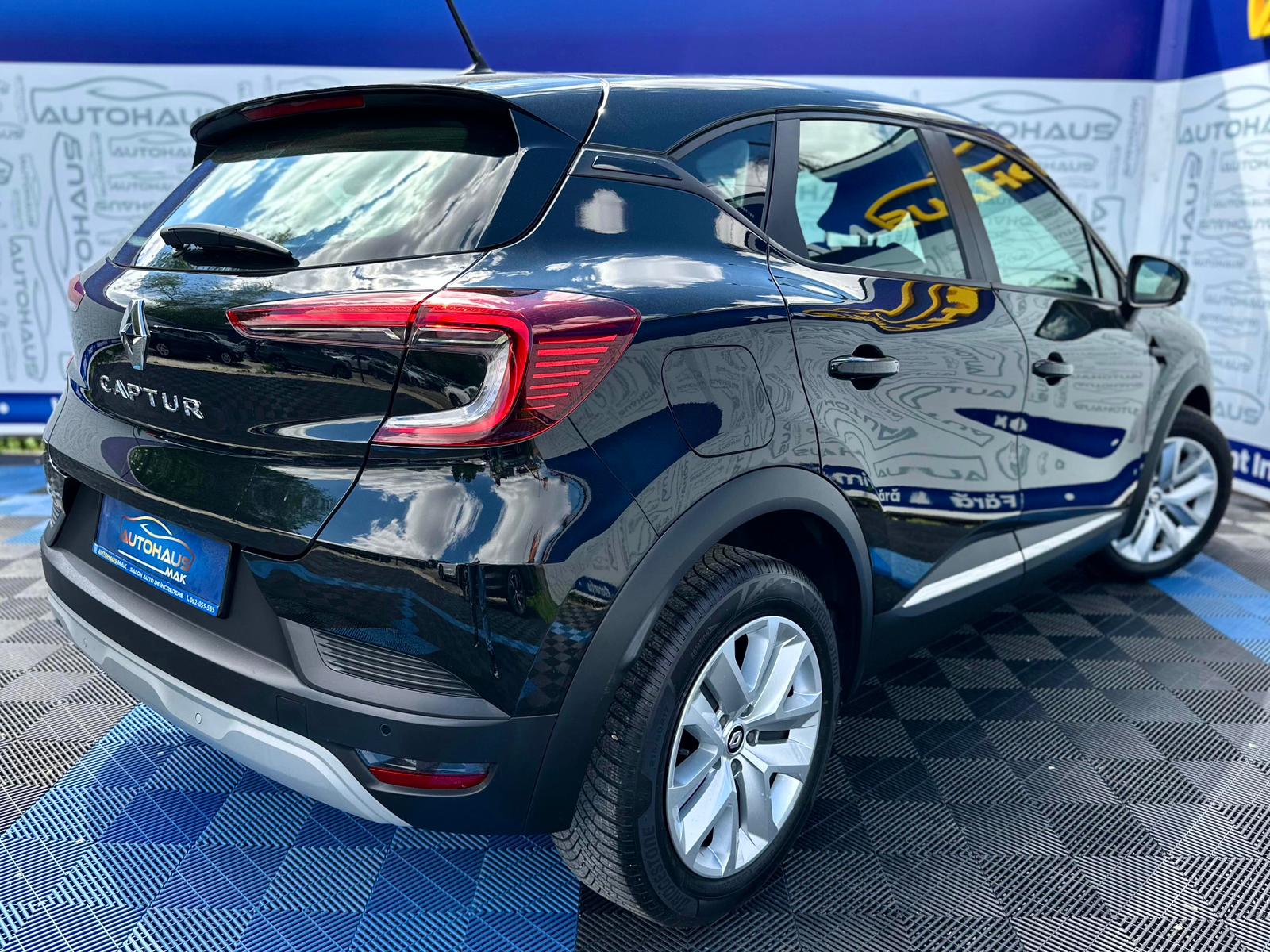 Renault Captur II (2019 - ) image