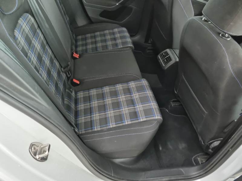 Volkswagen Golf VII (2012 - 2020) image