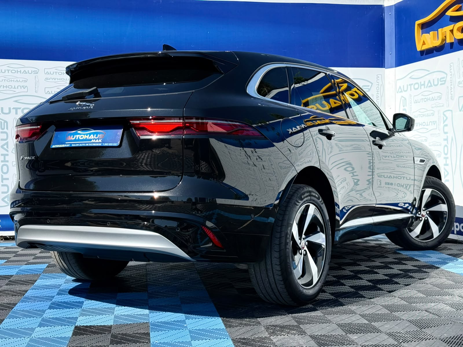 Jaguar F-PACE I (2015 - ) image