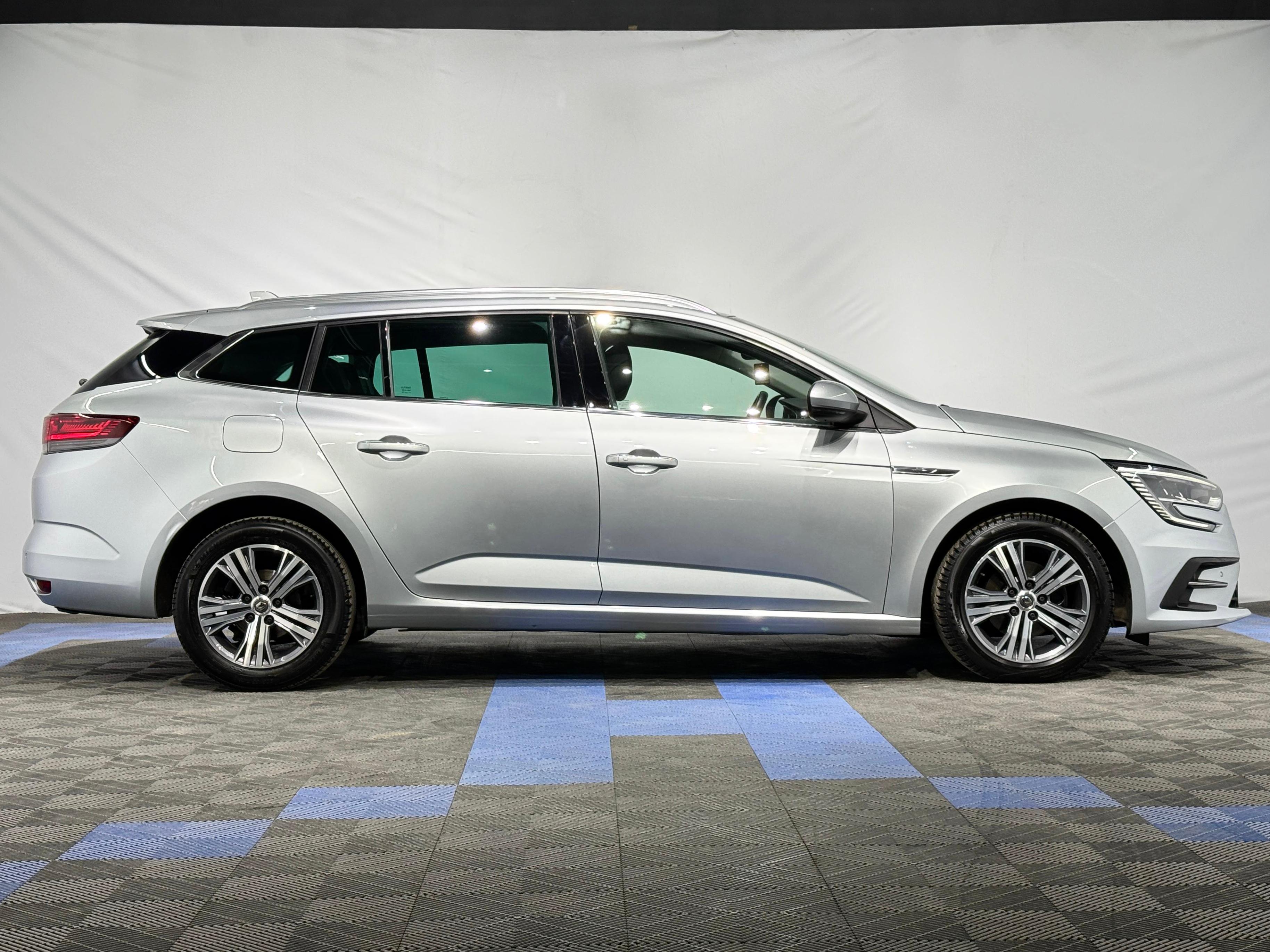 Renault Megane IV (2016 - ) image