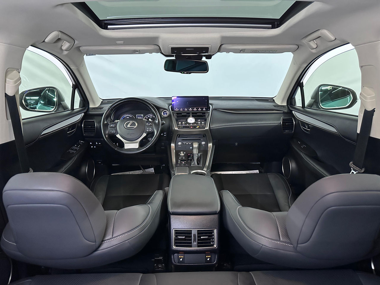 Lexus NX I (2014 - 2021) image