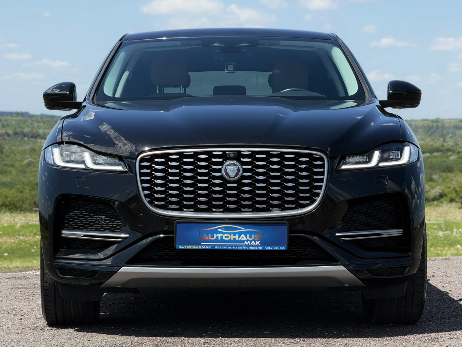 Jaguar F-PACE I (2015 - ) image