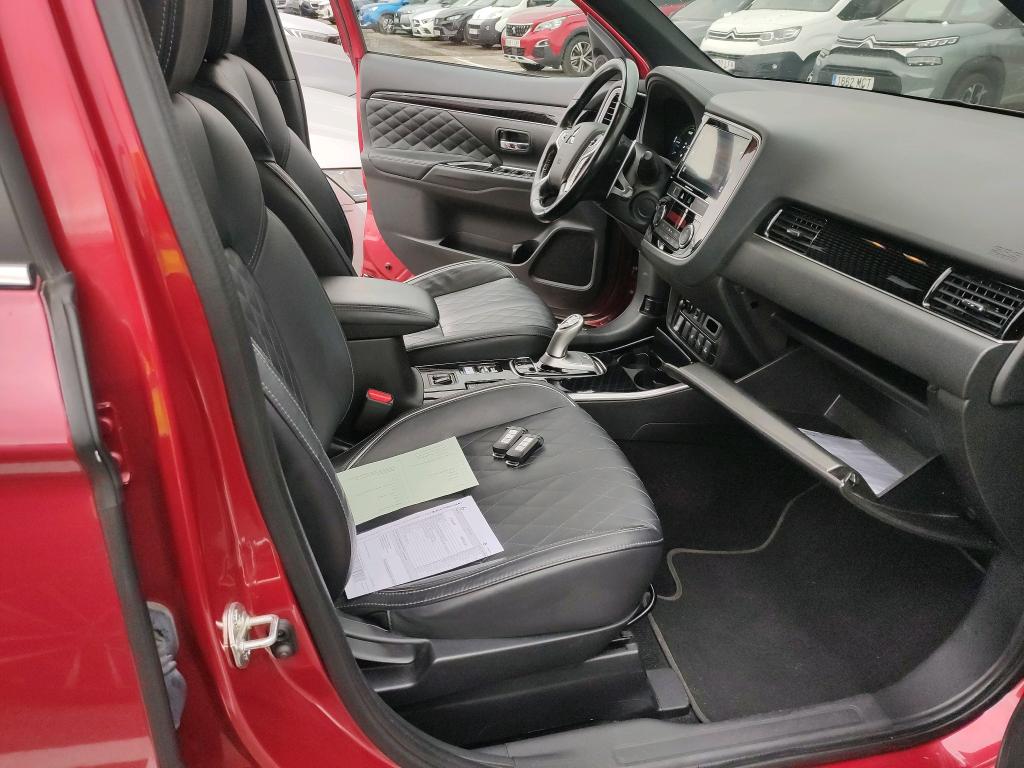 Mitsubishi Outlander III (2012 - 2021) image