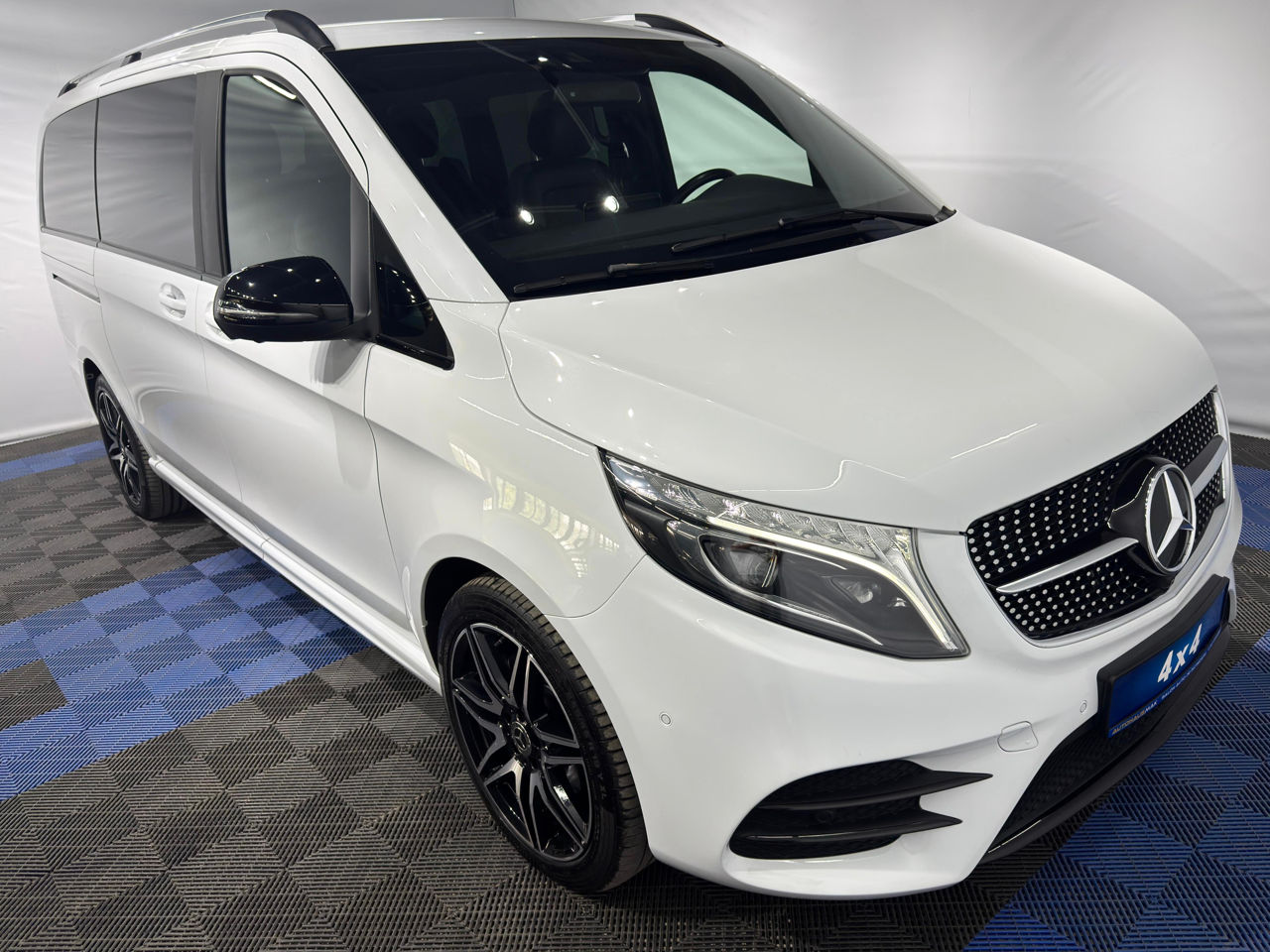 Mercedes-Benz V-Class W447 (2014 - ) image