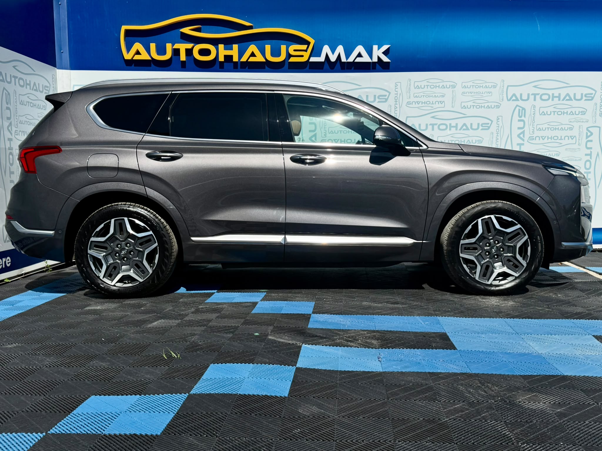 Hyundai Santa Fe IV (2018 - ) image
