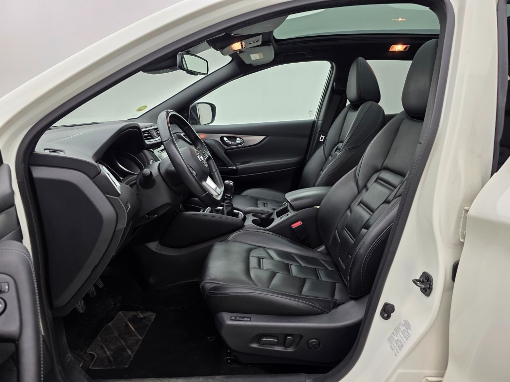 Nissan Qashqai J11 (2013 - 2021) image